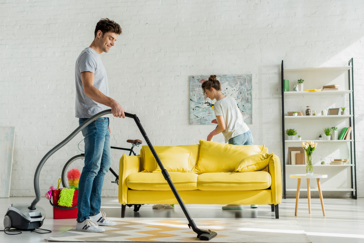 Altıeylül Bayan Temizlikçi